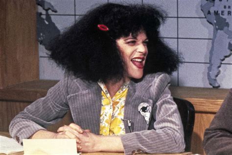 Gilda Radner como Roseanne Roseannadanna