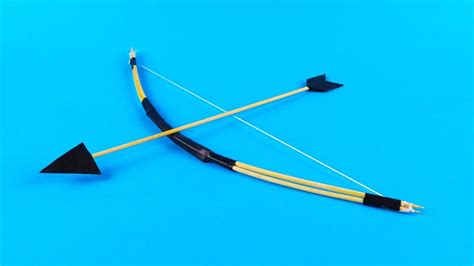 Arco y flechas de espuma para disfraz