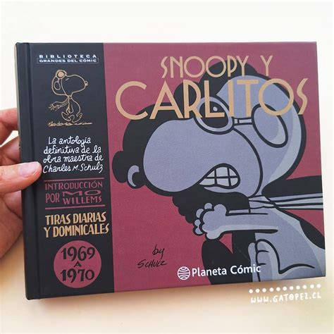Colección de libros de Snoopy y Carlitos