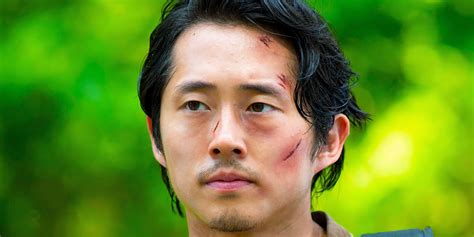 Steven Yeun como Glenn