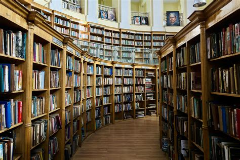 Estanterías llenas de cómics