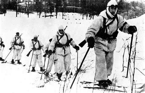 Soldados españoles en la nieve del frente ruso