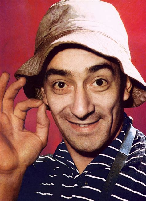 Alberto Olmedo como El Capitán Piluso