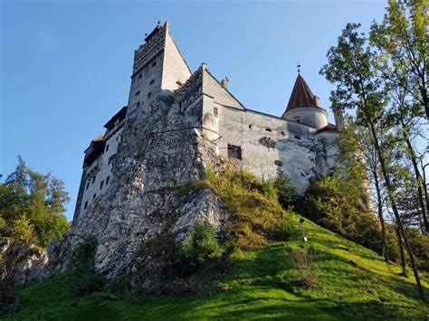 Ilustración del castillo del Conde Drácula