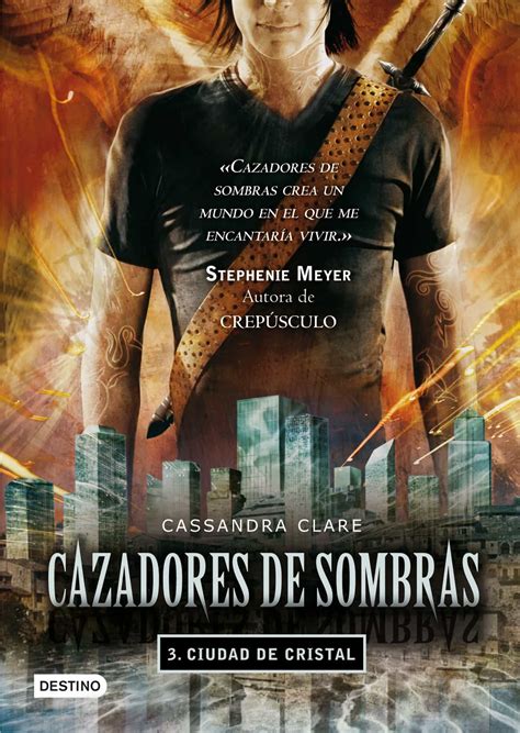 Portada de la novela gráfica Cazadores de Sombras