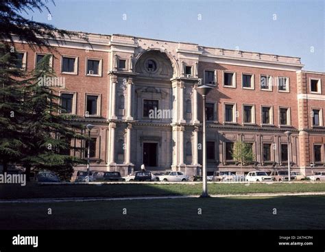 Fachada del Archivo Histórico Nacional en Madrid