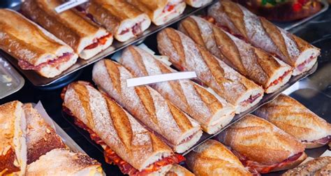 Variedad de bocadillos españoles