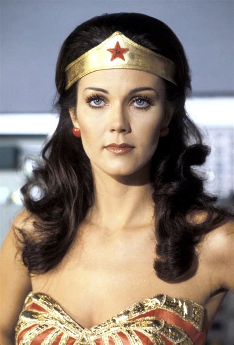 Lynda Carter como Wonder Woman