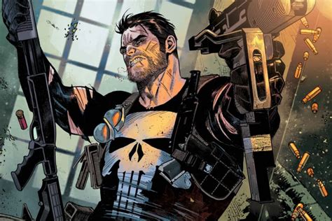 Frank Castle (The Punisher) en una pose amenazante.