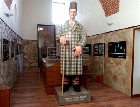 Retrato de Agustín Luengo Capilla, el Gigante Extremeño