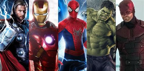 Collage de los superhéroes más famosos creados por Stan Lee