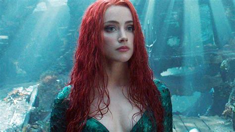 Amber Heard como Mera en la película Aquaman