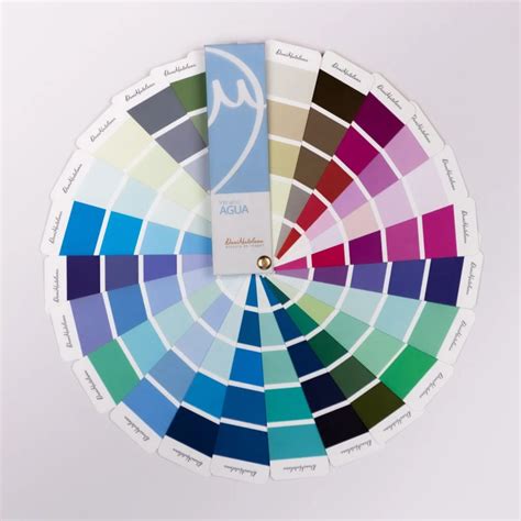 Paleta de colores de bermudas populares para el verano