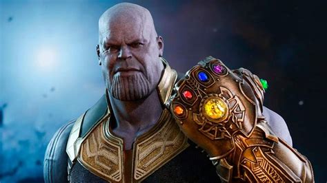 Ilustración de Thanos con el Guantelete del Infinito