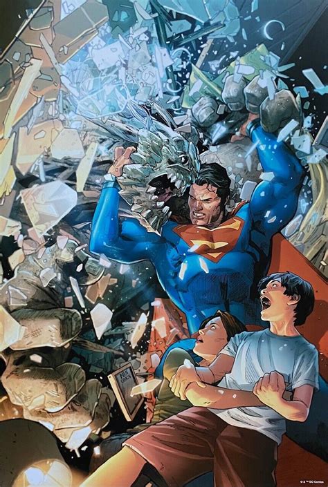 Superman y Doomsday luchando en Action Comics #961