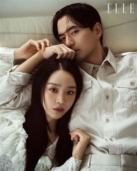 Lee Hae-on mostrando afecto a Shin Juhyeok