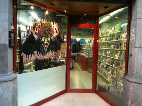 Fachada de la tienda Newton Cómics en Barcelona