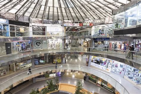 Panorámica del centro comercial El Caracol