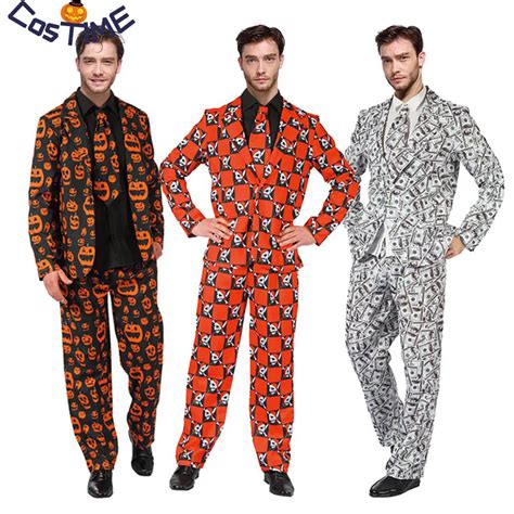 Traje con estampado de cómic