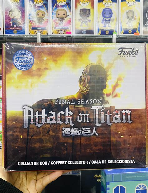 Portada de la edición coleccionista de Attack on Titan Temporada 2