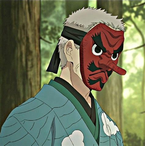 Sakonji Urokodaki con máscara