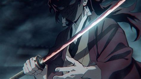Yoriichi Tsugikuni joven con su flauta