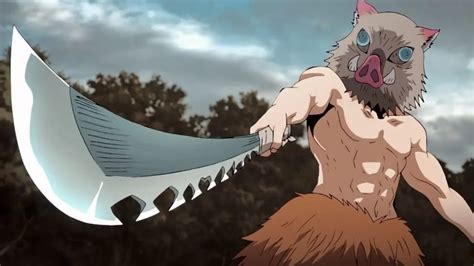 Inosuke lucha contra Tanjiro