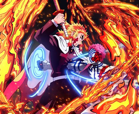 Kyojuro Rengoku luchando contra Akaza