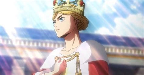 Historia Reiss coronándose reina