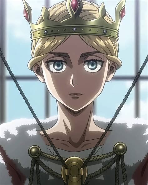 Historia Reiss coronada como Reina