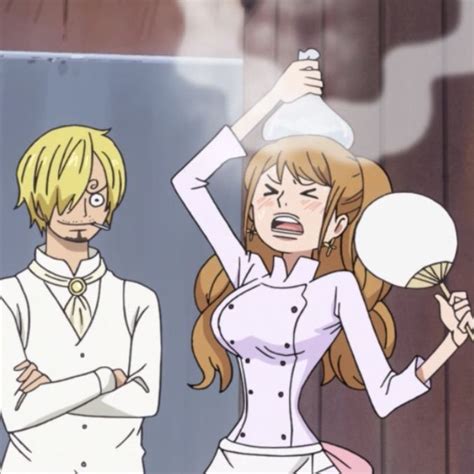 Sanji y Pudding trabajando en el pastel
