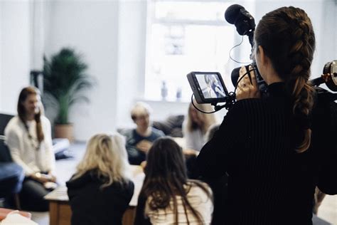Nakaba Suzuki en una rueda de prensa