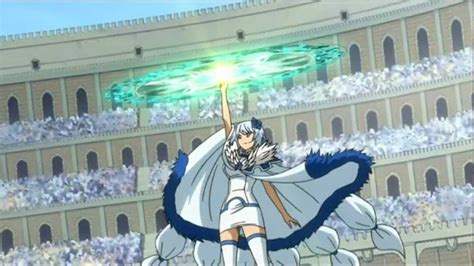 Lucy invocando espíritus celestiales