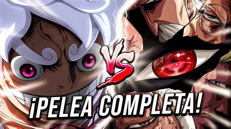 Luffy luchando contra un Gorosei