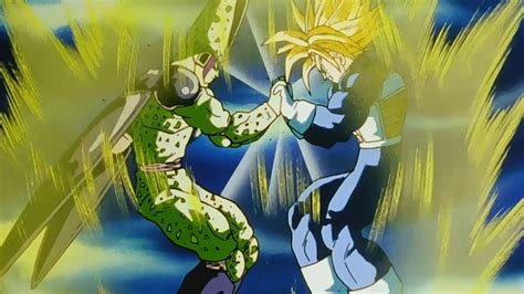 Trunks luchando contra Cell