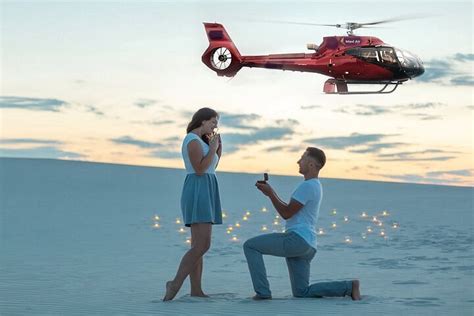 Propuesta de matrimonio en helicóptero con fuegos artificiales