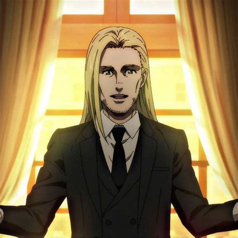 Willy Tybur preparándose para su discurso