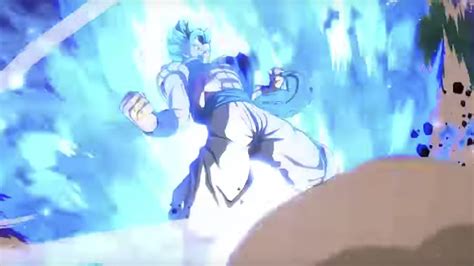 Gogeta Super Saiyajin Blue en acción