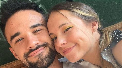 IlloJuan y su pareja Masi