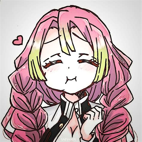 Mitsuri Kanroji en combate