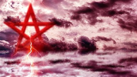 Pentagrama demoníaco apareciendo en el cielo de Elbaph