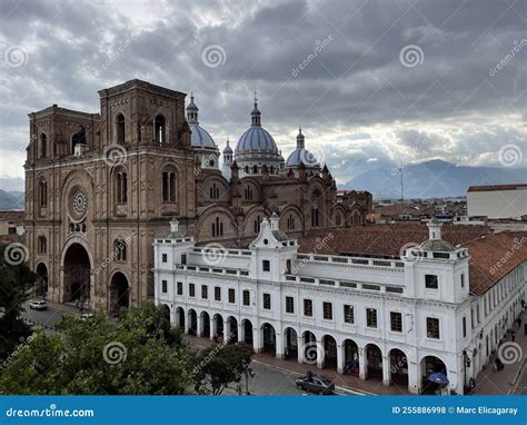 Arquitectura colonial en el centro histórico de Cuenca