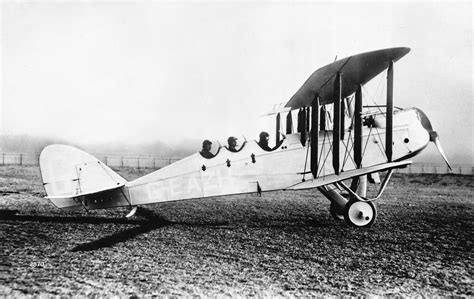 Fotografía histórica de un avión De Havilland Airco DH.9A