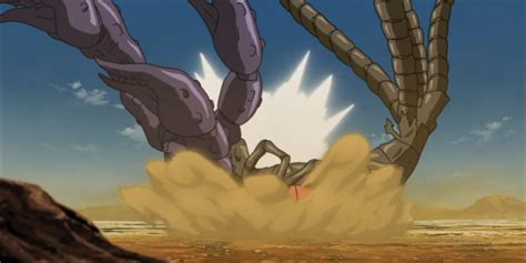 Sakura utilizando su fuerza para derrotar a un escorpión gigante.