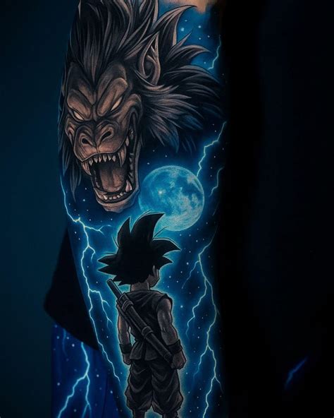 Imagen de un Saiyajin transformándose en Ozaru