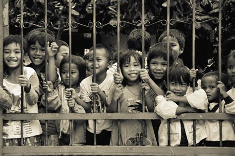 Niños en un orfanato con un secreto