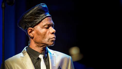 Arthur luchando contra Hendrickson