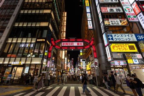 Entrada del actual Distrito Rojo en Tokio