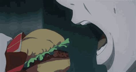 Kaneki Ken comiendo una hamburguesa