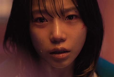 Escena del océano al final de la tercera temporada